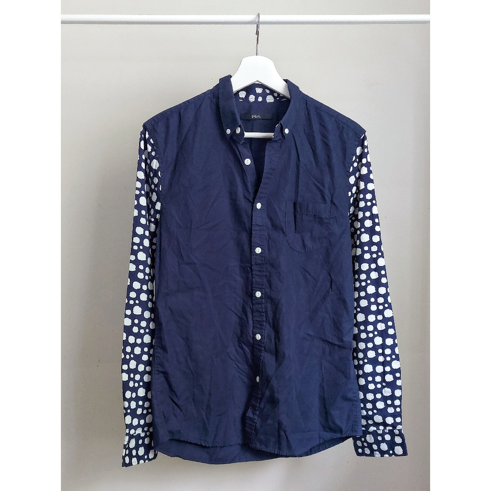 📌 BOGO GXG Navy Button Down with Detailed Sleeves